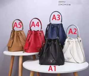 魅力的な今年らしい レディースバッグ プラダ 最新のトレンドブランド人気的 PRADA 多色選択可【2020春夏】最新コレクション