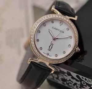 【激安】 2020 CARTIER カルティエ サファイヤクリスタル風防 オリジナル　クオーツムーブメント ダイヤベゼル 女性用腕時計 6色可選 211350
