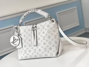 日本未入荷カラー LOUIS VUITTON 海外でも大人気 レディースバッグ ルイ ヴィトン 上品に着こなせ