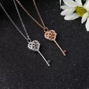 春夏のトレンドアイテム スワロフスキー SWAROVSKI ネックレス 2色可選 2020年最新ファッション