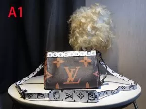 ルイ ヴィトン オシャレな印象に LOUIS VUITTON 2020春夏も引き続き人気セール レディースバッグ 夏らしい爽やかさ 多色選択可