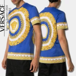 コレクション 半袖Tシャツ ヴェルサーチ限定品が登場 VERSACE 最先端のスタイル