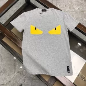 普段見ないデザインばかり 半袖Tシャツ2色可選 春夏コレクション新品 フェンディ FENDI