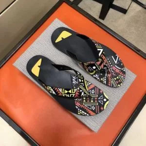 ぜひ今年のトレンドをチェック フェンディ FENDI トングサンダル2020SSのトレンド商品