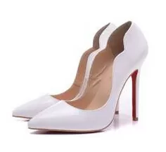 滑らかで2020 Christian Louboutinクリスチャンルブタン スタイルアップ効果　パンプ