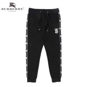 手頃価格でカブり知らず バーバリー BURBERRY 通勤通学どちらでも使え ジーンズ 万能に使える