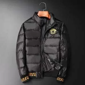 メンズ ダウンジャケット ヒットする秋冬コレクション ヴェルサーチ 2020トレンドアイテム激安 VERSACE 秋冬ファッションコーディネート