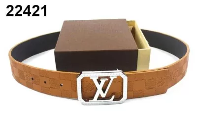 綺麗に決まるフォルム 2020春夏 ルイ ヴィトン LOUIS VUITTON ベルト