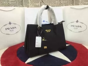 お洒落な存在感 17新作 多色選択可 手持ちショルダー掛け PRADA プラダ