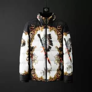 おしゃれに秋を迎えるために ヴェルサーチ 人気ブランドの秋冬新色 VERSACE 2020トレンドカラー秋冬セール メンズ ダウンジャケット