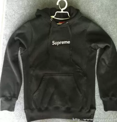 抜群の雰囲気が作れる 2020秋冬 SUPREME シュプリーム パーカー 帽子付け　2色可選