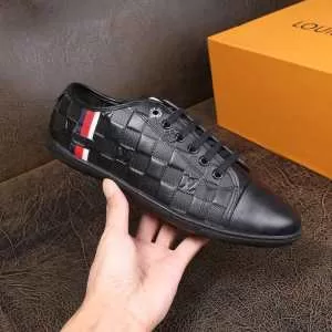 3色可選 2020秋、イチオシ上品 ルイ ヴィトン LOUIS VUITTON 新作アイテムが今年流 ランニングシューズ 今シーズン注目のアイテム