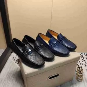 今年の流行りファション サルヴァトーレフェラガモ【2020秋冬トレンド】押さえておきたい FERRAGAMO 秋にこれがはやりそうローファー