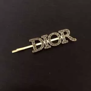 今季の主力おすすめ ディオール DIOR 飽きもこないデザイン ヘアアクセサリー 人気は今季も健在