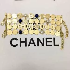 ブレスレット オシャレ印象で人気の高い 2020春夏人気トレンドアイテム シャネル CHANEL