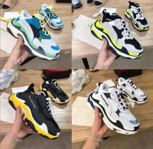 多色可選 人気ファッション雑誌でも掲載 バレンシアガ 20202020秋冬のファッションBALENCIAGA ランニングシューズ 最新トレンドコーデおすすめ