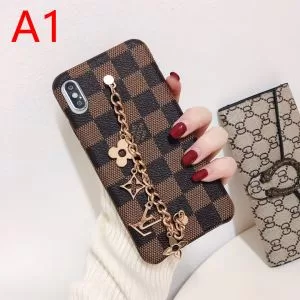 多色可選 今年の秋冬のトレンド激安セール 秋服コーデ2020年版 ルイ ヴィトン LOUIS VUITTON ケータイケース