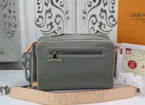 圧倒的人気新着 ルイ ヴィトン LOUIS VUITTON 有名人同じアイテム ショルダーバッグ 数量限定再入荷