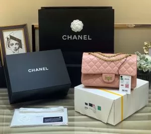 シャネルシンプルなファッション 2色可選 CHANEL スタイルアップ レディースバッグ 2020モデル