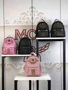 エムシーエム コピー MCM 2020年の夏のマスト 夏らしい抜け感を演出し 多色選択可 おすすめな大人のトレンド リュック