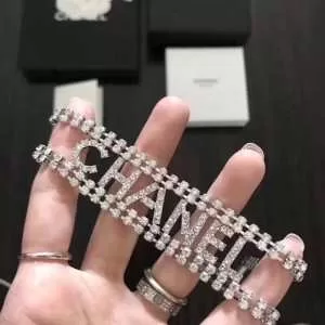 今期注目のブランドトレンド 2020春夏人気トレンドアイテム シャネル CHANEL ネックレス