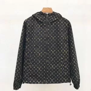 LOUIS VUITTON 2色可選 ルイ ヴィトン 2020秋冬トレンドアイテム ブルゾン サイズのよさを感じる新作