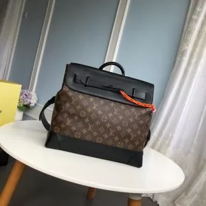 【最新】2020年秋冬のトレンド速報 ルイ ヴィトン LOUIS VUITTON 優しいのに存在感 手持ちショルダー掛け 毎日はちょっとイイ秋冬新品