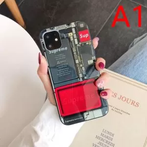 2色可選 今季トレンドをうまく取り スマートフォンケース シュプリーム 更にトレンドが急上昇中 SUPREME 【2020秋冬】の注目トレンド