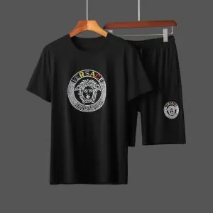 VERSACEメドゥーサ ロゴ ヴェルサーチ コピー Tシャツ セットアップ 2020定番人気ランキング上下着大人新作A82933A224589