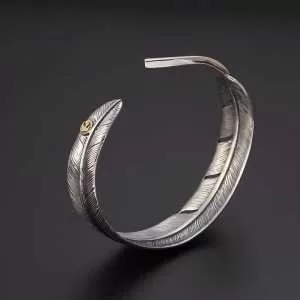 バングル ゴローズ goros 【最新】2020年秋冬のトレンド速報 今年の流行りファション