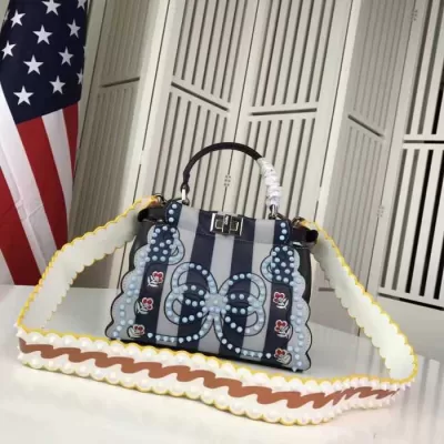 めちゃくちゃお得 フェンディ FENDI 2020新作多色選択可手持ちショルダー掛け