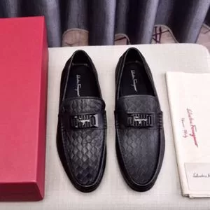 SALE 2020 サルヴァトーレフェラガモカジュアルシューズ安心の激安通販大人気 FERRAGAMO
