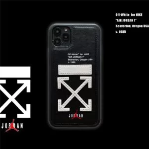 秋冬にお世話になる定番 2色可選 気になる2020年秋のファッション OffWhite オフホワイト ケータイケース