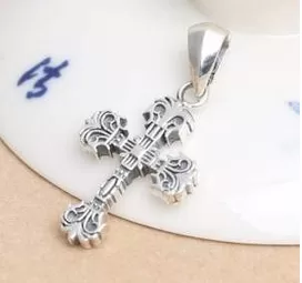 高級感がある　2020新品　 CHROME HEARTS クロムハーツ シルバー925 ペンダントトップ 男女兼用