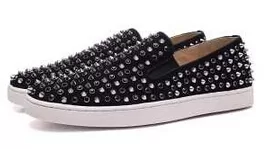 雰囲気が漂う 2020 Christian Louboutinクリスチャンルブタン　人気販売　 フラットシューズ