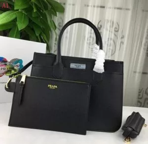 最終数量限り 4色可選 トートバッグ 格好良いアイテム PRADA プラダ 最近人気一番