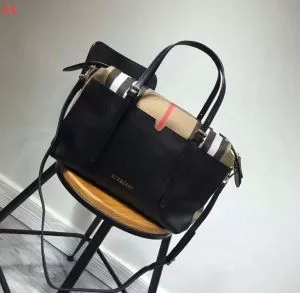 手持ちショルダー掛け 4色可選 2020新作 スタイルアップ効果 バーバリー BURBERRY