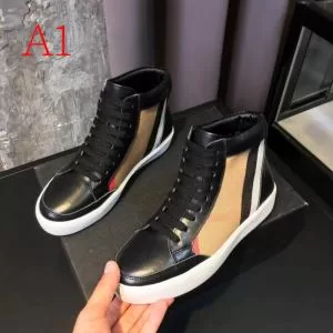 3色可選 レザーブーツ 今シーズン注目のアイテム バーバリー 秋こそ楽しめるアイテム BURBERRY 2020秋断然ブランド推し