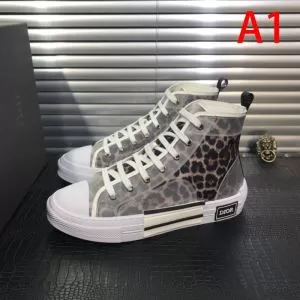 2020春新作 2色可選 スニーカー ファッショニスタを中心に新品が非常に人気 ディオール DIOR