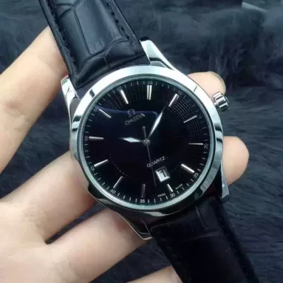 主役になる存在感 2020 OMEGA オメガ 男性用腕時計