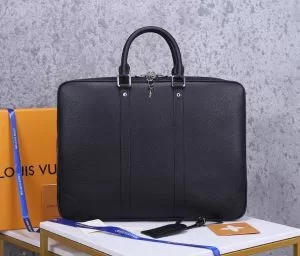 おしゃれに大人の必見 ルイ ヴィトン LOUIS VUITTON 20SS☆送料込 ビジネスバッグ
