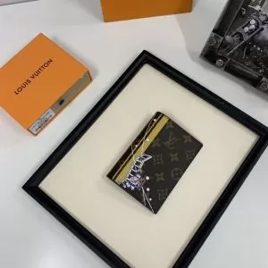 秋冬とれんど新品目立ち ルイ ヴィトン 2020秋冬最重要アイテム LOUIS VUITTON 財布ウォレット ファッション上級者向け