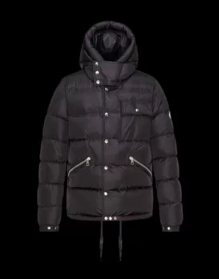 完売品2020秋冬 モンクレールMONCLER ダウンジャケットふわふわな感触