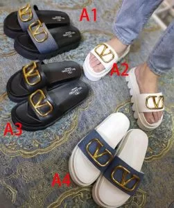 まずは定番人気アイテム ヴァレンティノ VALENTINO スリッパ 4色可選 2020SSのトレンド商品