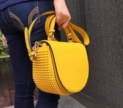 大特価 2020春夏 クリスチャンルブタン Christian Louboutin スパイク 手持ちショルダー掛け最高ランク