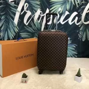2020春夏トレンドアイテム ルイ ヴィトン LOUIS VUITTON 必見素敵お上品 スーツケース