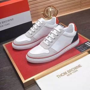 今流行りの最新コレクション 2020年春夏シーズンの人気 ランニングシューズ 2色可選 THOM BROWNE トムブラウン