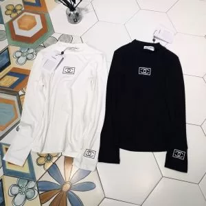 活躍するトレンドアイテム シャネル CHANEL 気になる2020年秋のファッション ニットウェア トレンド入り確実最新コレクション 2色可選