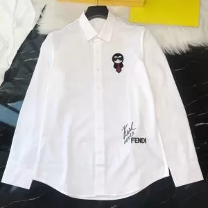 2色可選 フェンディ普段使いにも最適なアイテム FENDI シャツ ストリート界隈でも人気