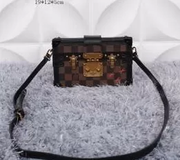 買得　存在感◎ 2020春夏 LOUIS VUITTON ルイ ヴィトン ショルダーバッグ LV